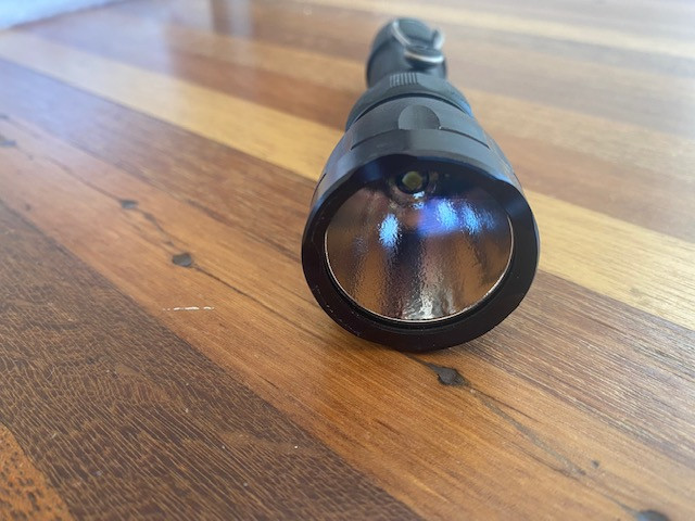 SureFire U2-BK-WH U2 Ultra LED Flashlight (Black