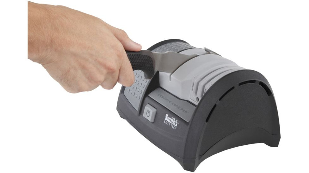 https://cdn11.bigcommerce.com/s-5z5khjbdar/images/stencil/1280x1280/products/3178/14583/-smiths-sharpeners-ceramic-edge-pro-black-gray-50245-use1__72634.1640033744.jpg?c=1?imbypass=on