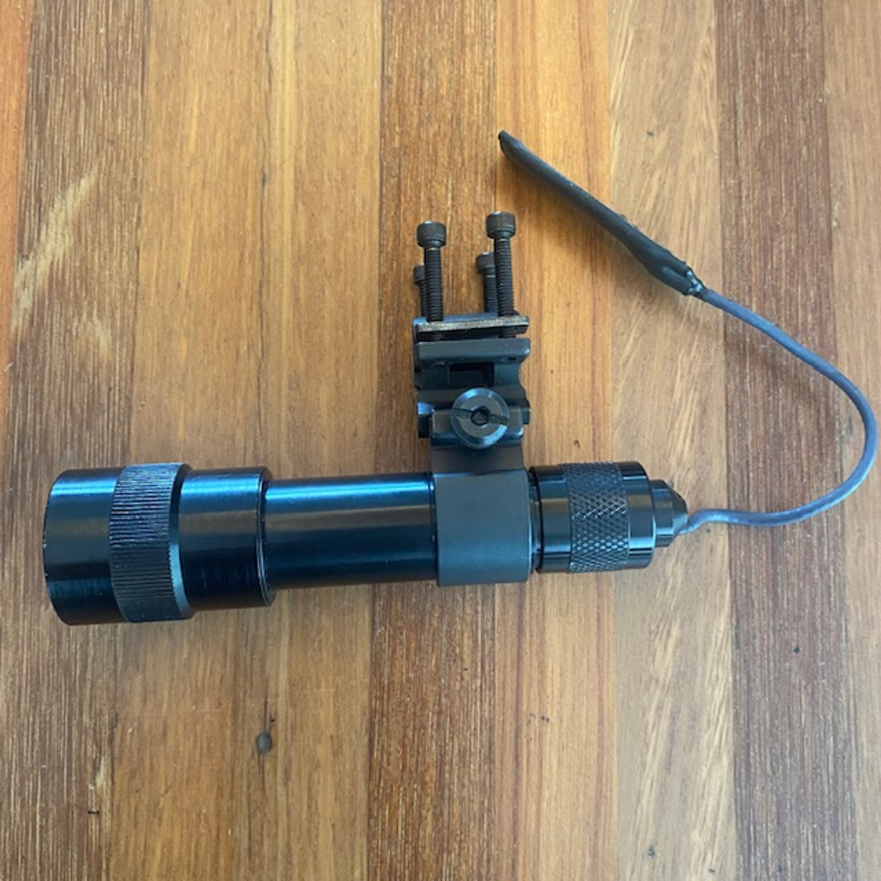 実物　SUREFIRE M660 ライト Replica Surefire Flashlight 660