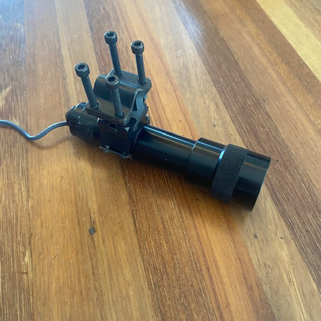 実物　SUREFIRE M660 ライト Replica Surefire Flashlight 660