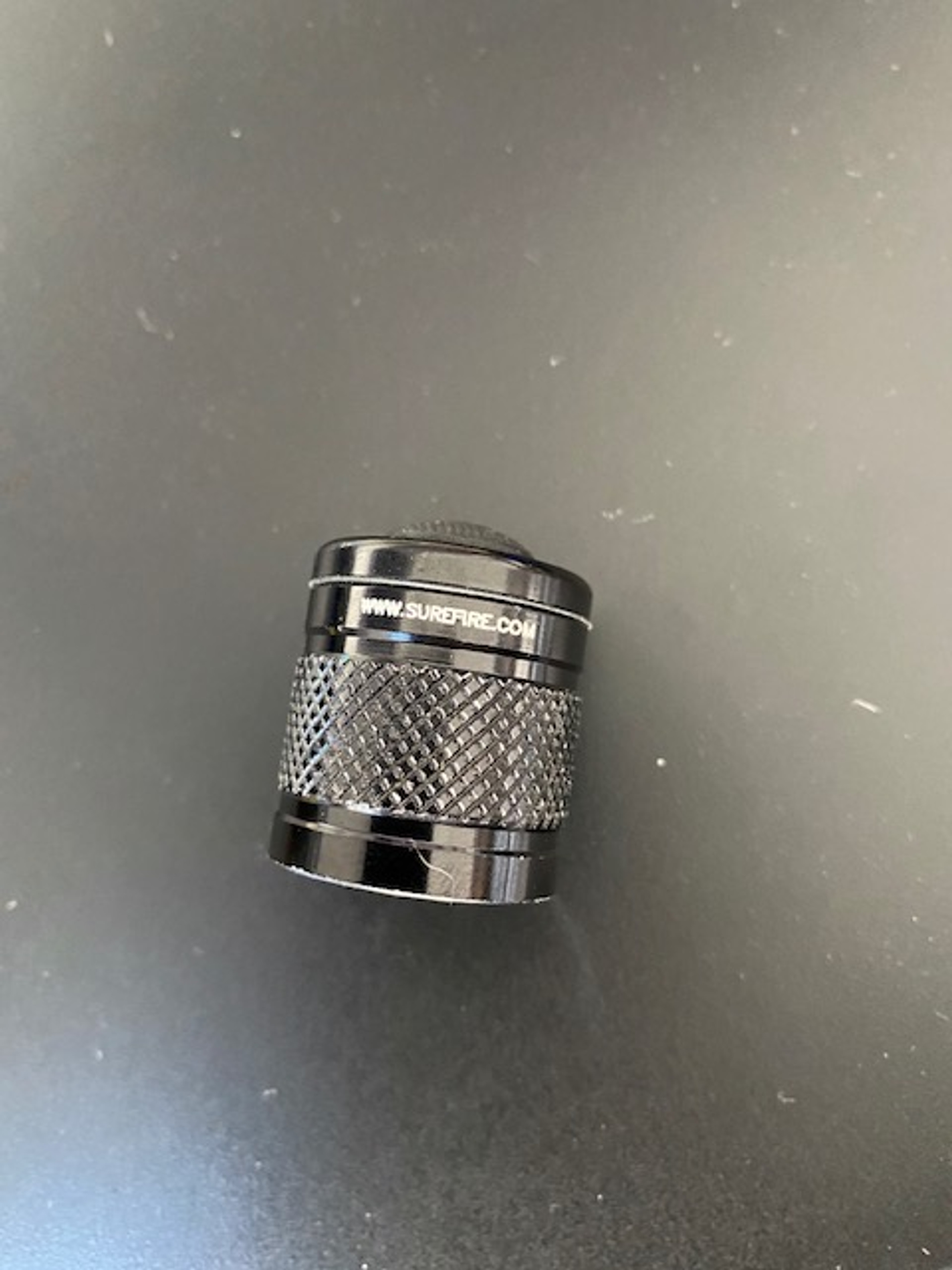 surefire clicky tailcap