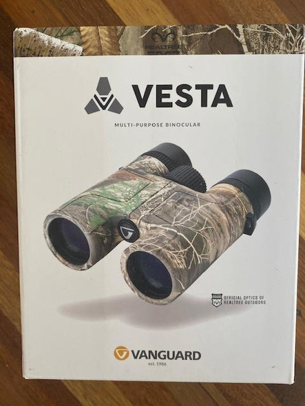 VESTA 10X42 REALTREE WATERPROOF/FOGPROOF BINOCULAR Vesta 1042RT