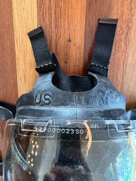 ​MSA MILLENIUM CBRN RIOT CONTROL GAS MASK: Drinking Port, Outsert Assembly Small