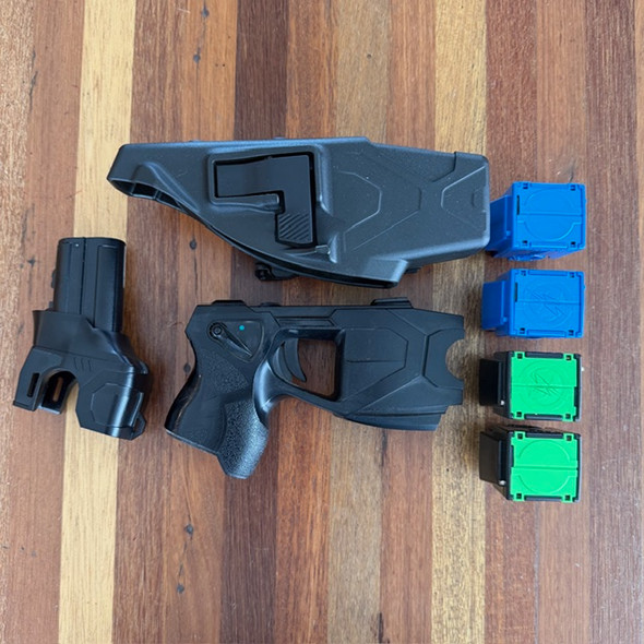 Taser X26P W/ extras Black bundle