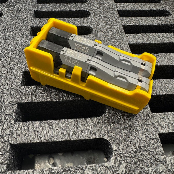 TASER 7 LIVE CARTRIDGE, STANDOFF (3.5-DEGREE) Two Pack 2029 EXP