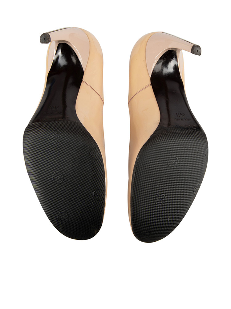 Roger Vivier Beige Patent Round Toe Pumps