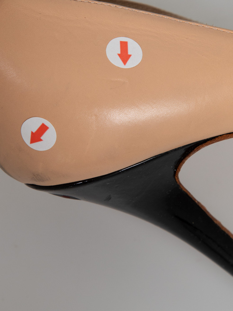 Nicholas Kirkwood Beige Peep Toe Leather Heels