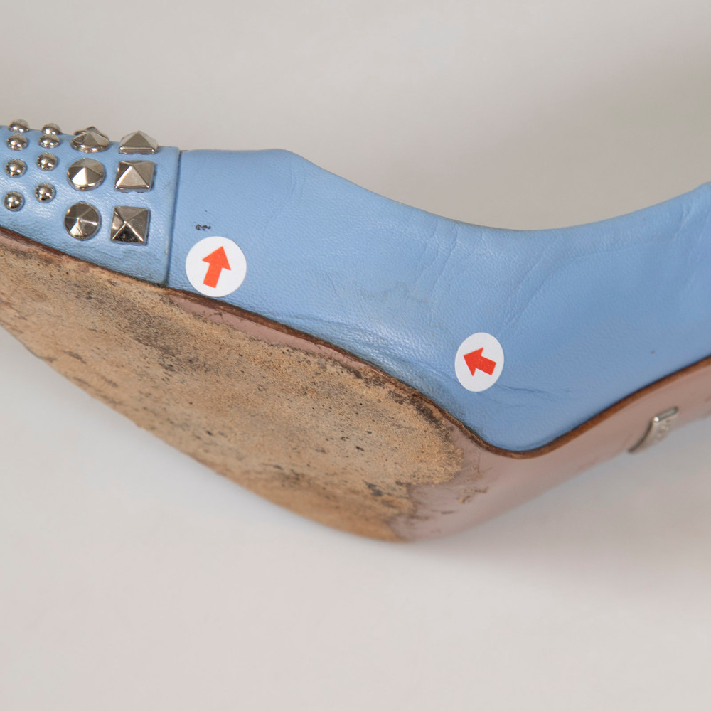 Gucci Blue Stud Detail Pointed Toe Pumps