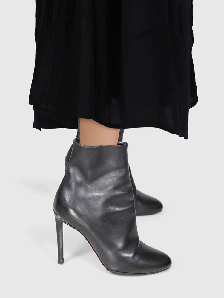 Dior Black Leather Zip Ankle Boots