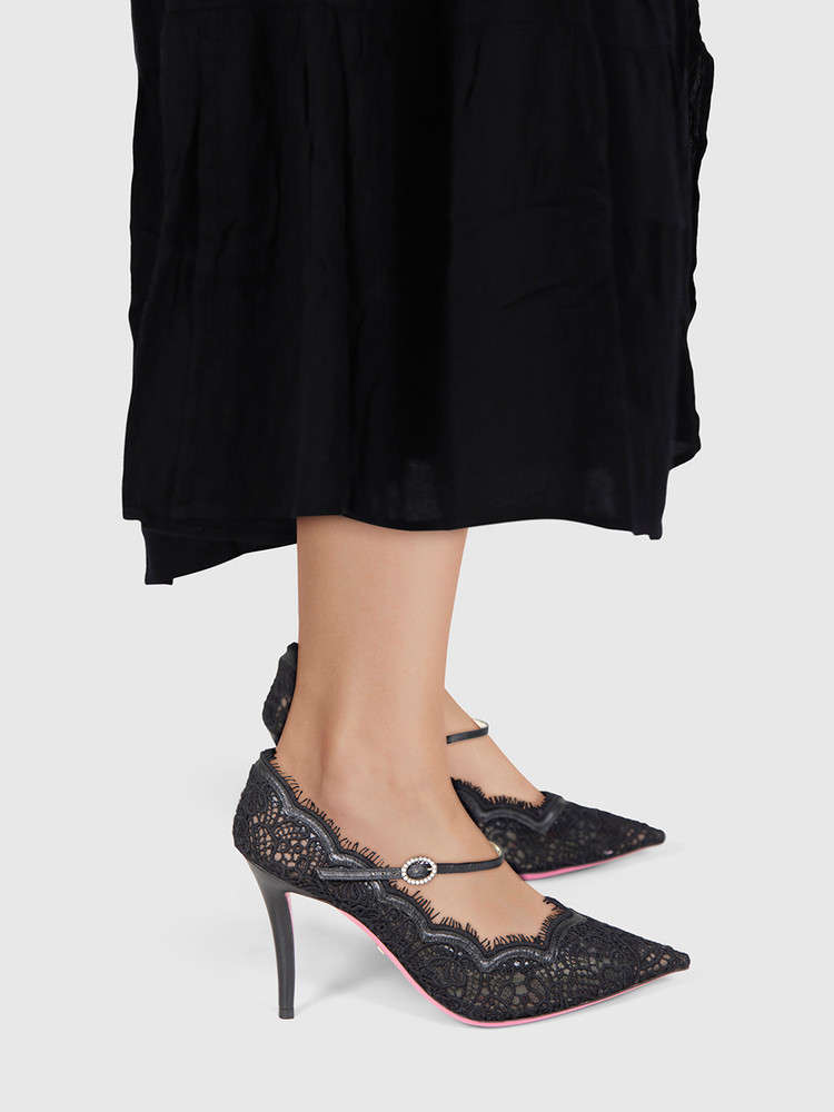 Gucci Black Lace Pointed Toe Heels