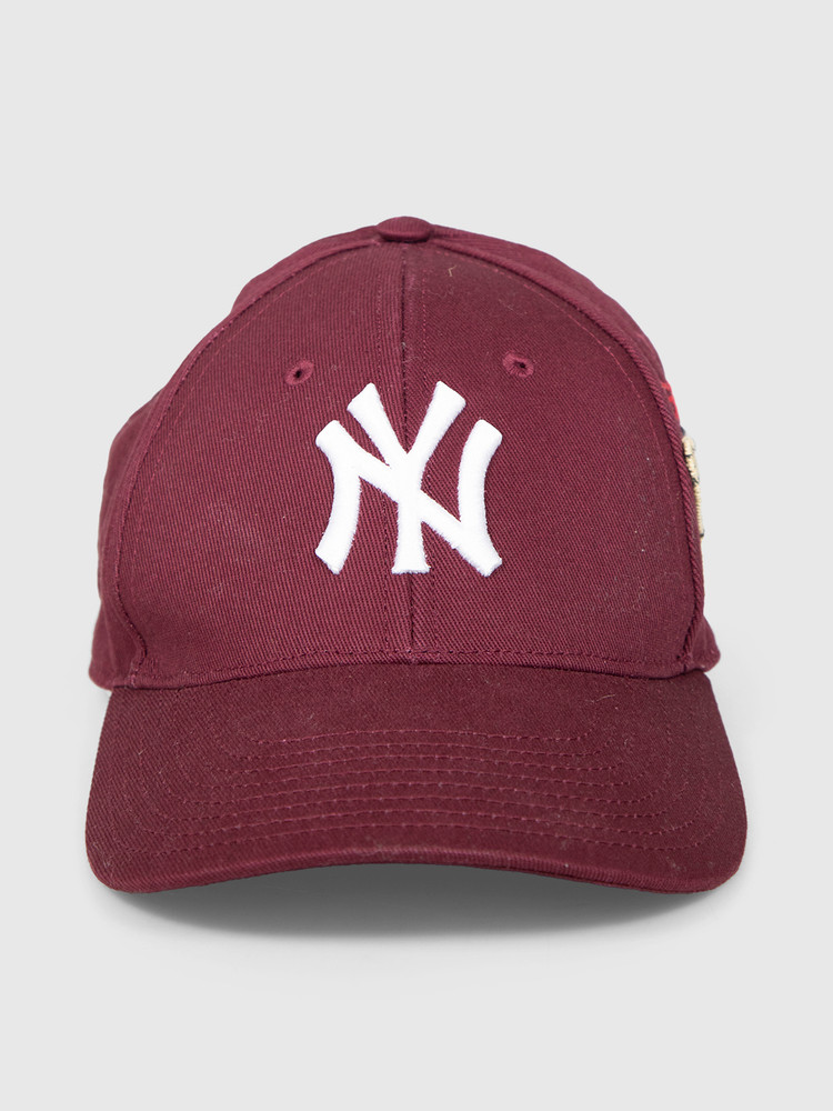 Gucci Gucci x NY Yankees Burgundy Embroidered Butterfly Cap