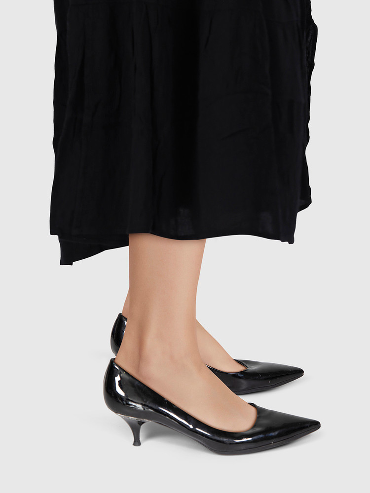 Burberry Black Patent Leather Pumps
