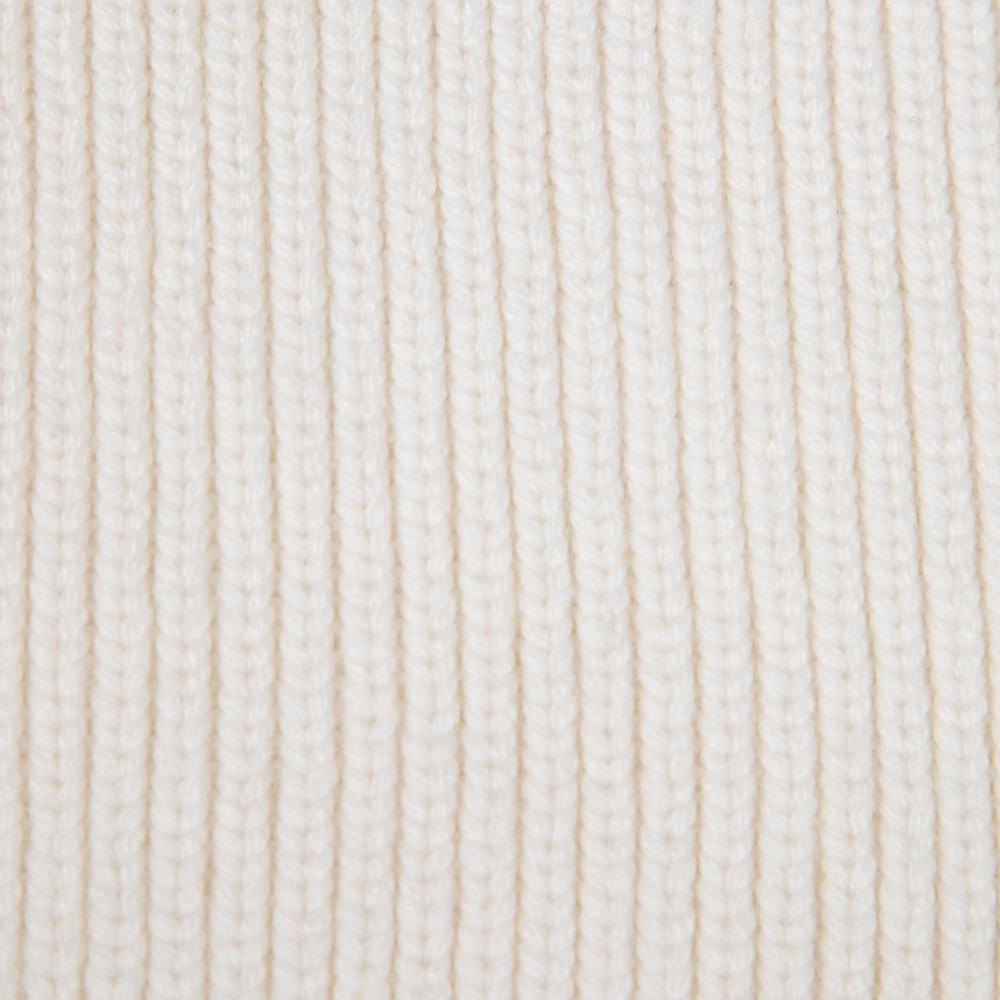 Burberry White Cashmere Knit Scarf