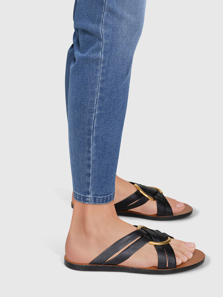 Chloé Black Leather Rony Sandals