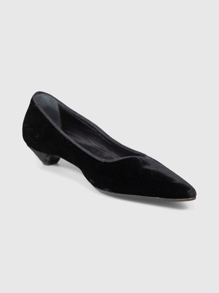 Totême Black Velvet Kitten Heel Pumps
