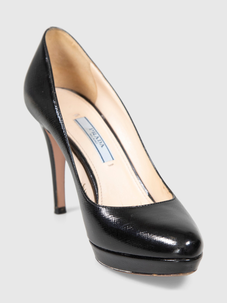 Prada Black Saffiano Leather Pumps