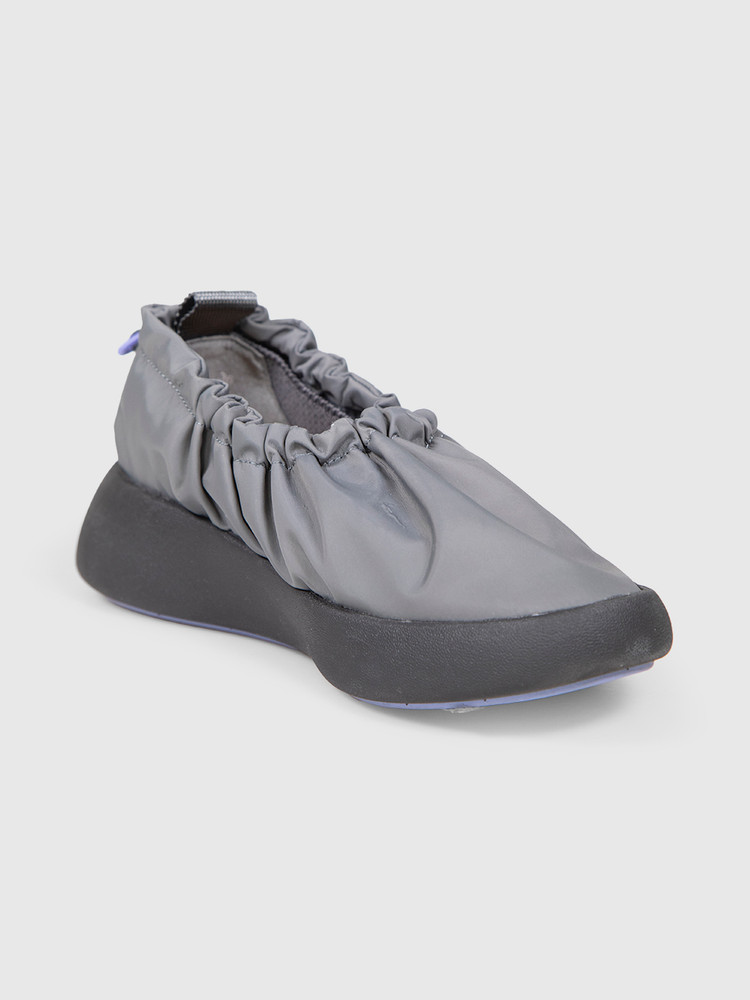 Issey Miyake Issey Miyake x United Nude Grey Slip On Shoes