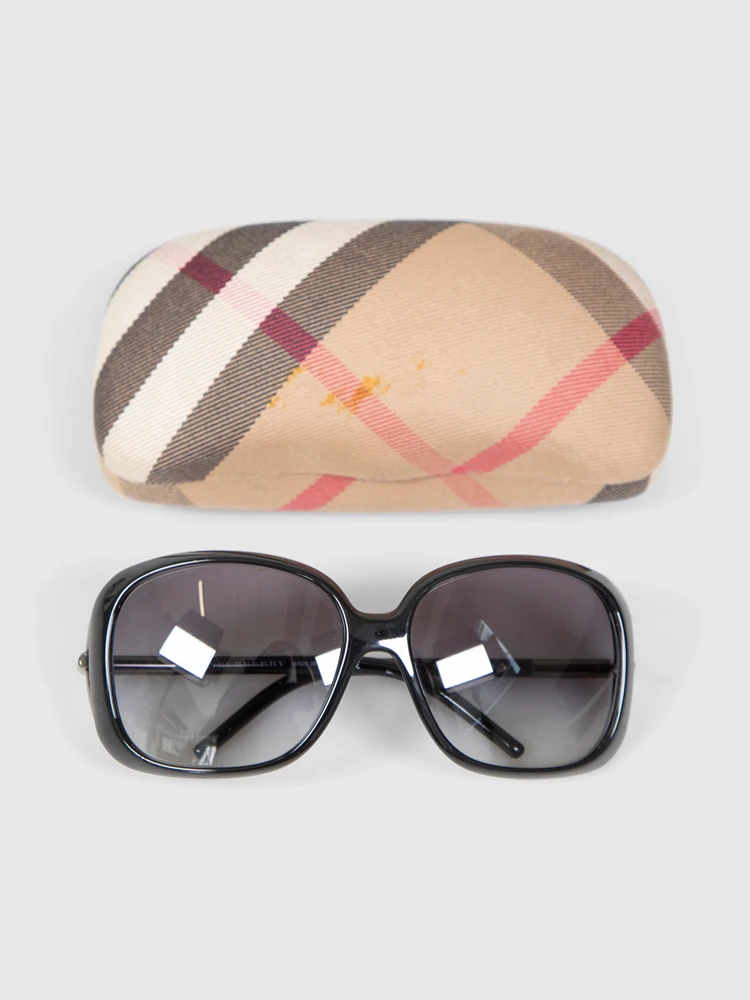 Burberry Black Gradient Oversized Sunglasses