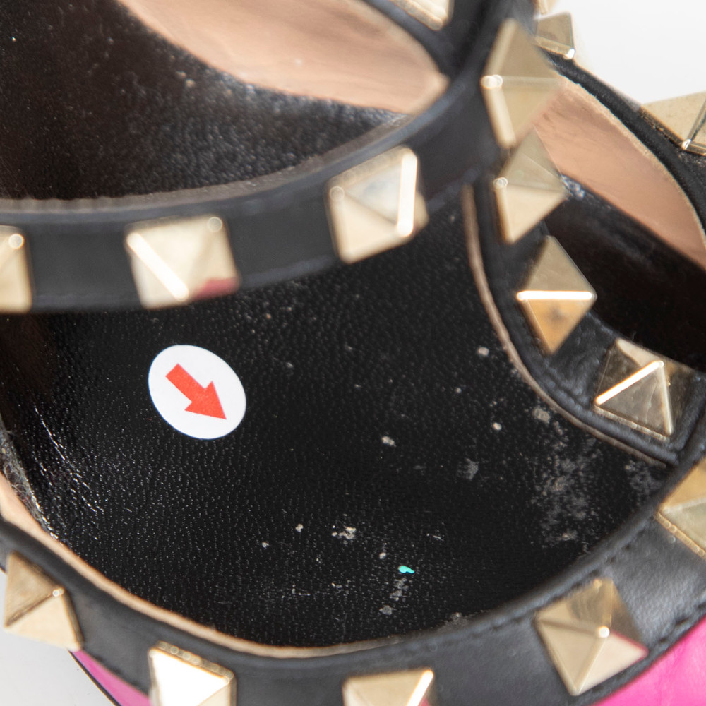 Valentino Garavani Fuchsia Leather Rockstud Heels