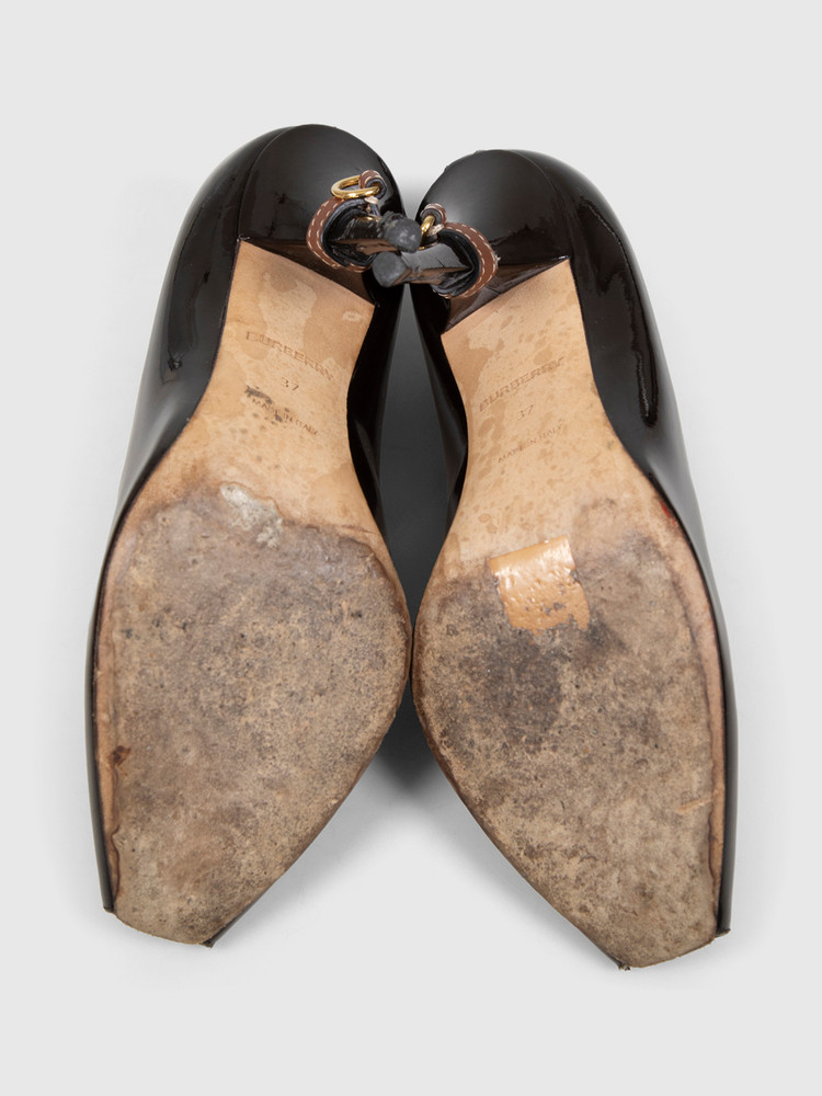 Burberry Brown Patent Leather Heels