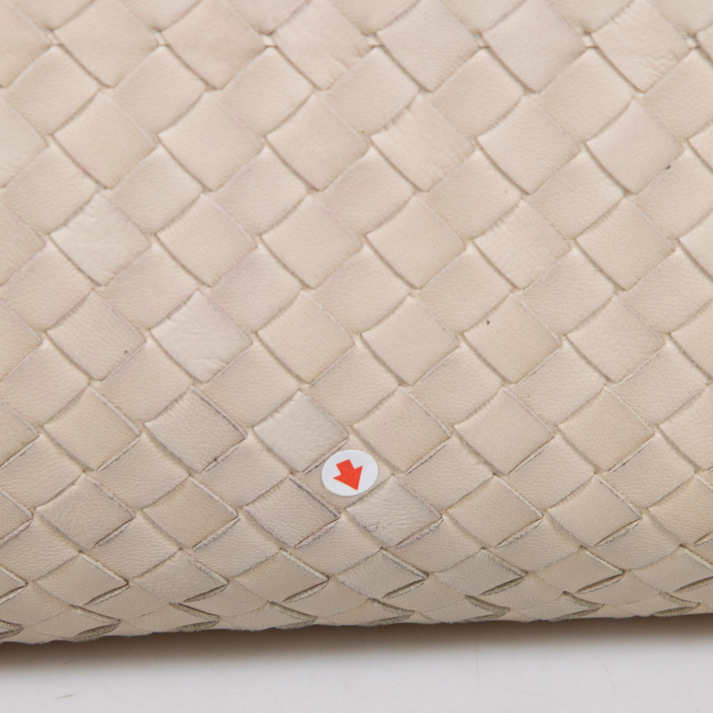 Bottega Veneta Ecru Intrecciato Leather Bag