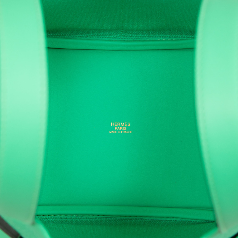 Hermès Vert Comics Canvas / Swift Leather Picotin 18 Cargo