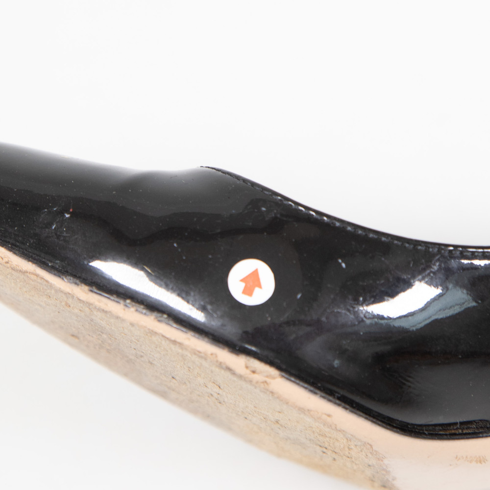 Gianvito Rossi Black Patent Pointed Pumps