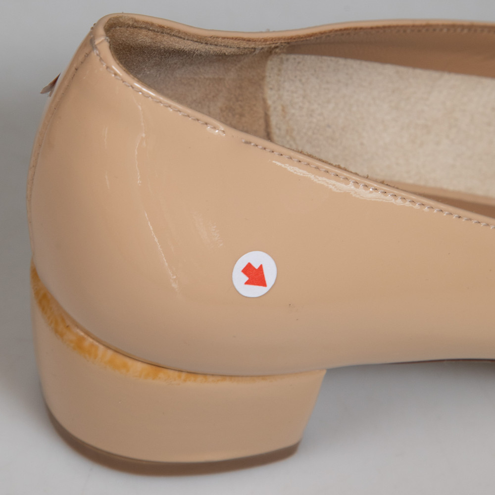 Salvatore Ferragamo Beige Patent Leather Vara Pumps