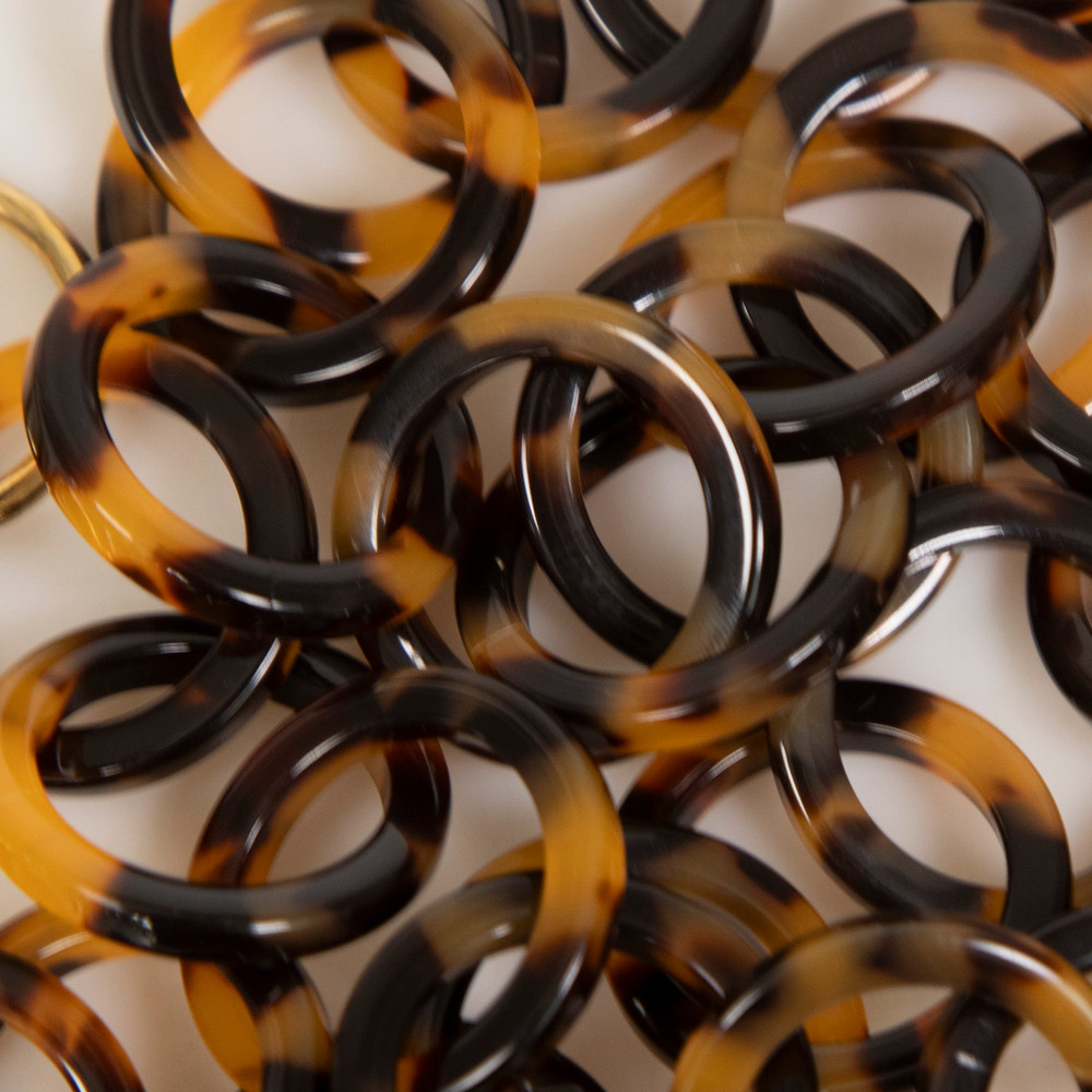 Linda Farrow Tortoiseshell Glasses Chain