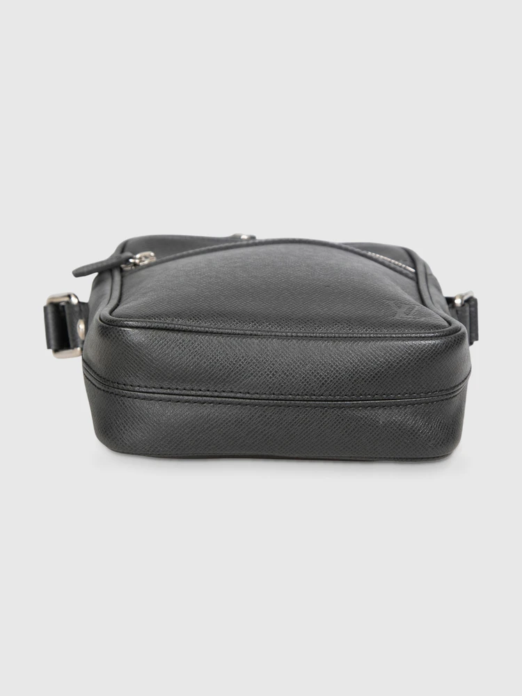 Louis Vuitton 2008 Black Taiga Leather Dimitri Bag