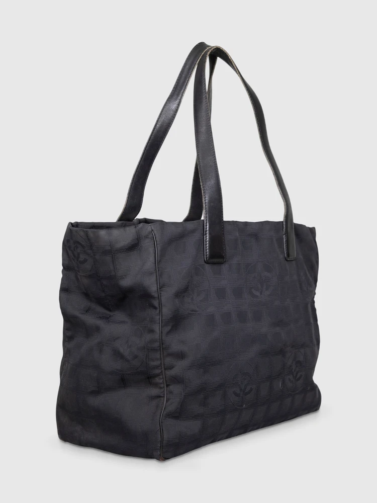 Chanel Vintage 2003-2004 Black Medium Travel Line Tote