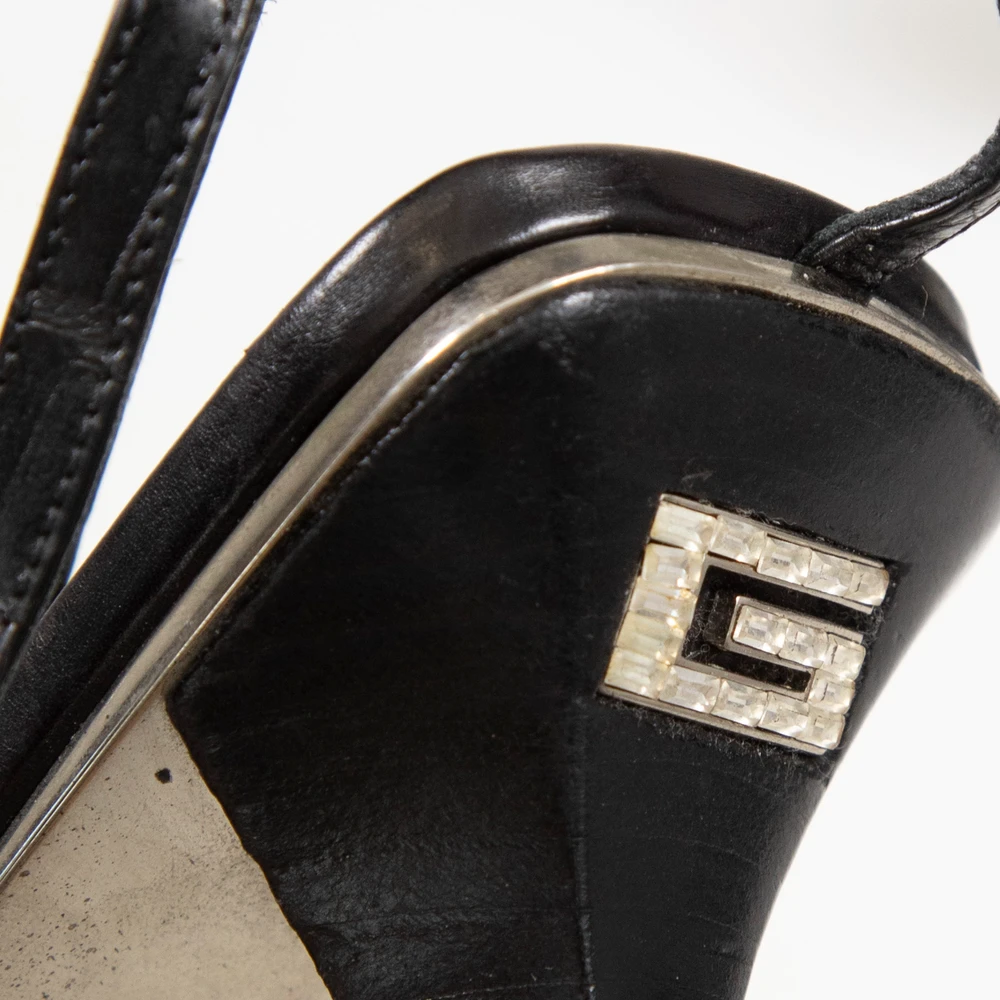 Gucci Vintage S/S 1998 Black Croc Embossed Heels