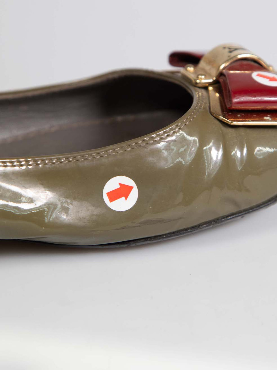 Louis Vuitton Khaki Patent Bow Ballet Flats