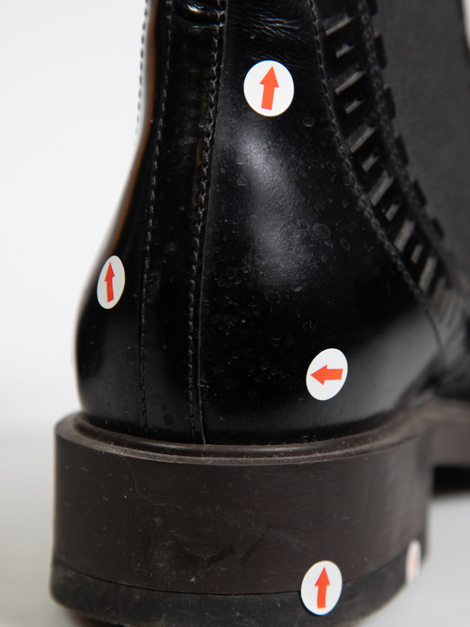 Tod's Black Leather Cut Out Pattern Chelsea Boots Tod's Black Leather Cut Out Pattern Chelsea Boots