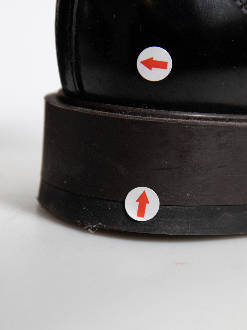 Tod's Black Leather Cut Out Pattern Chelsea Boots Tod's Black Leather Cut Out Pattern Chelsea Boots