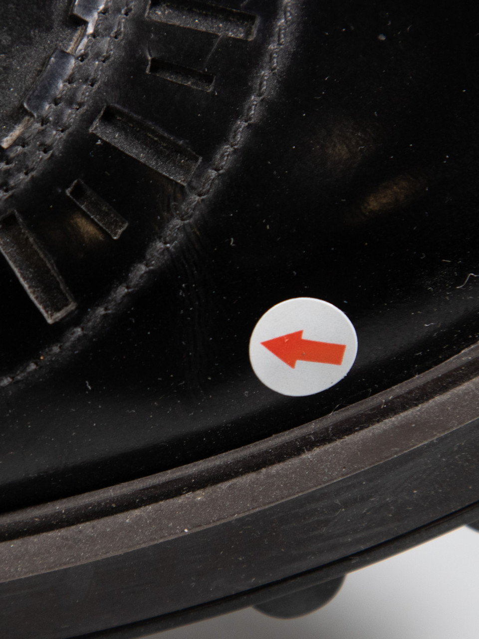 Tod's Black Leather Cut Out Pattern Chelsea Boots Tod's Black Leather Cut Out Pattern Chelsea Boots