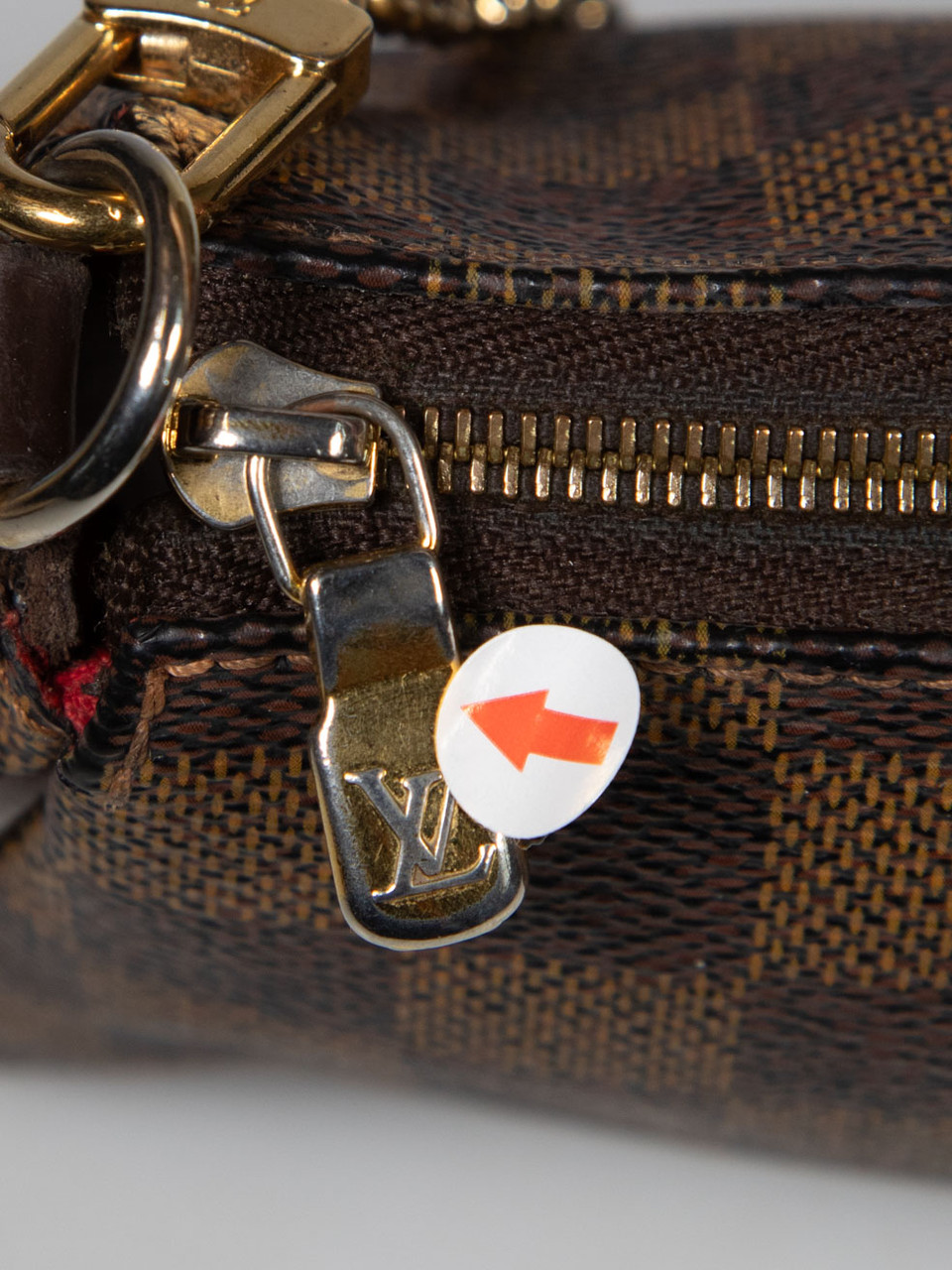 Louis Vuitton 2010 Damier Ebene Eva Shoulder Bag Louis Vuitton 2010 Damier Ebene Eva Shoulder Bag