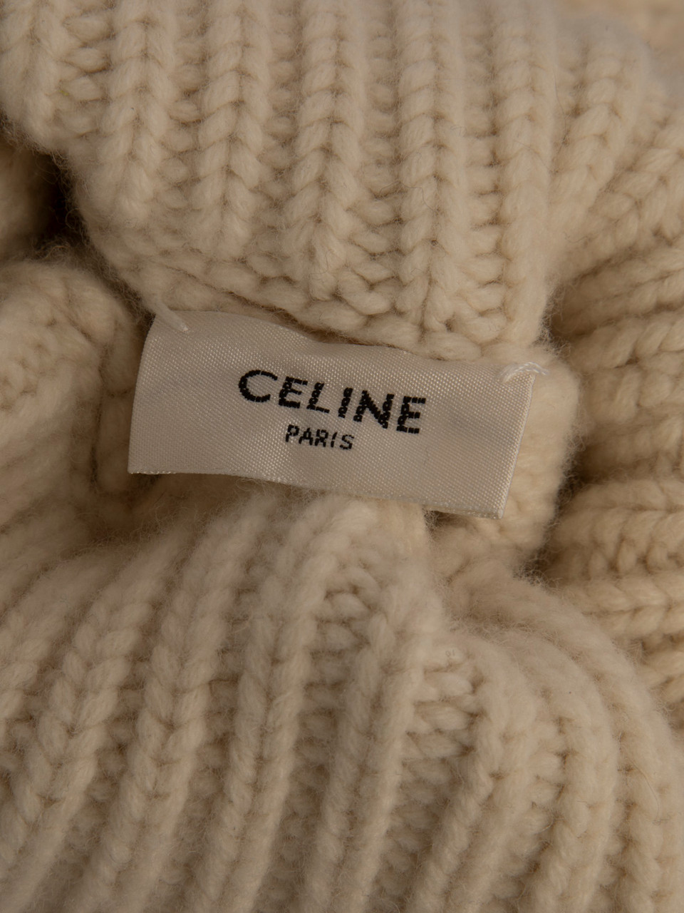 Céline Ecru Wool Turtleneck Knit Jumper Céline Ecru Wool Turtleneck Knit Jumper