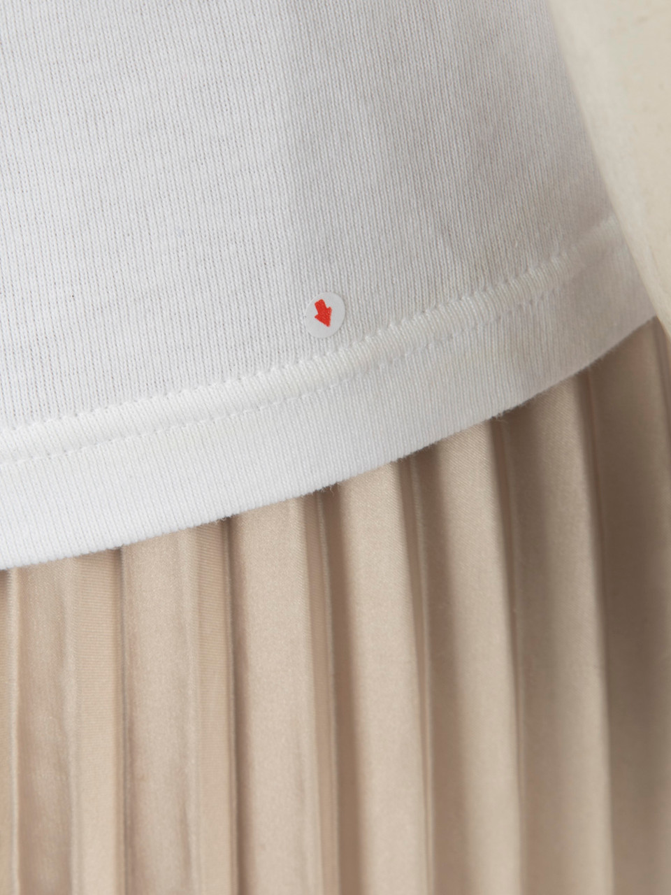 Chanel White Bow Strap Ruffle CC Tank Top Chanel White Bow Strap Ruffle CC Tank Top