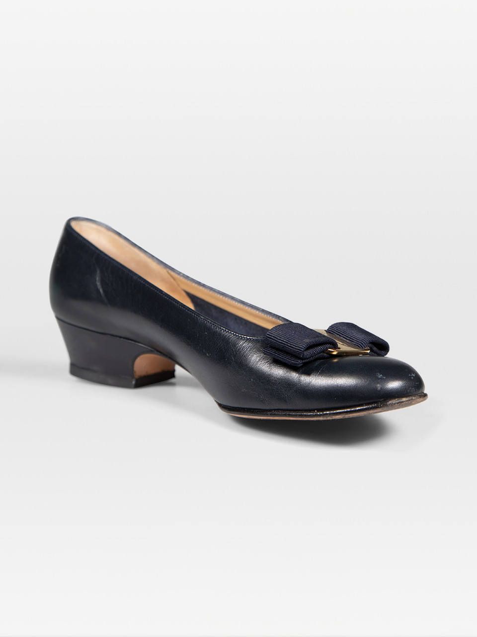 Salvatore Ferragamo Navy Leather Bow Detail Pumps