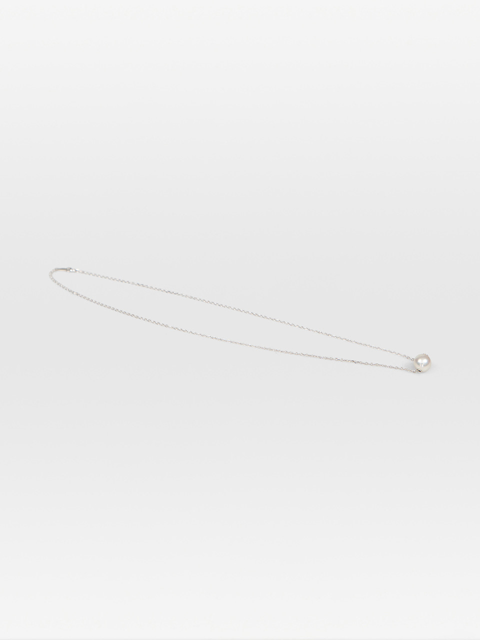 Mikimoto 750 White Gold Pearl Pendant Necklace