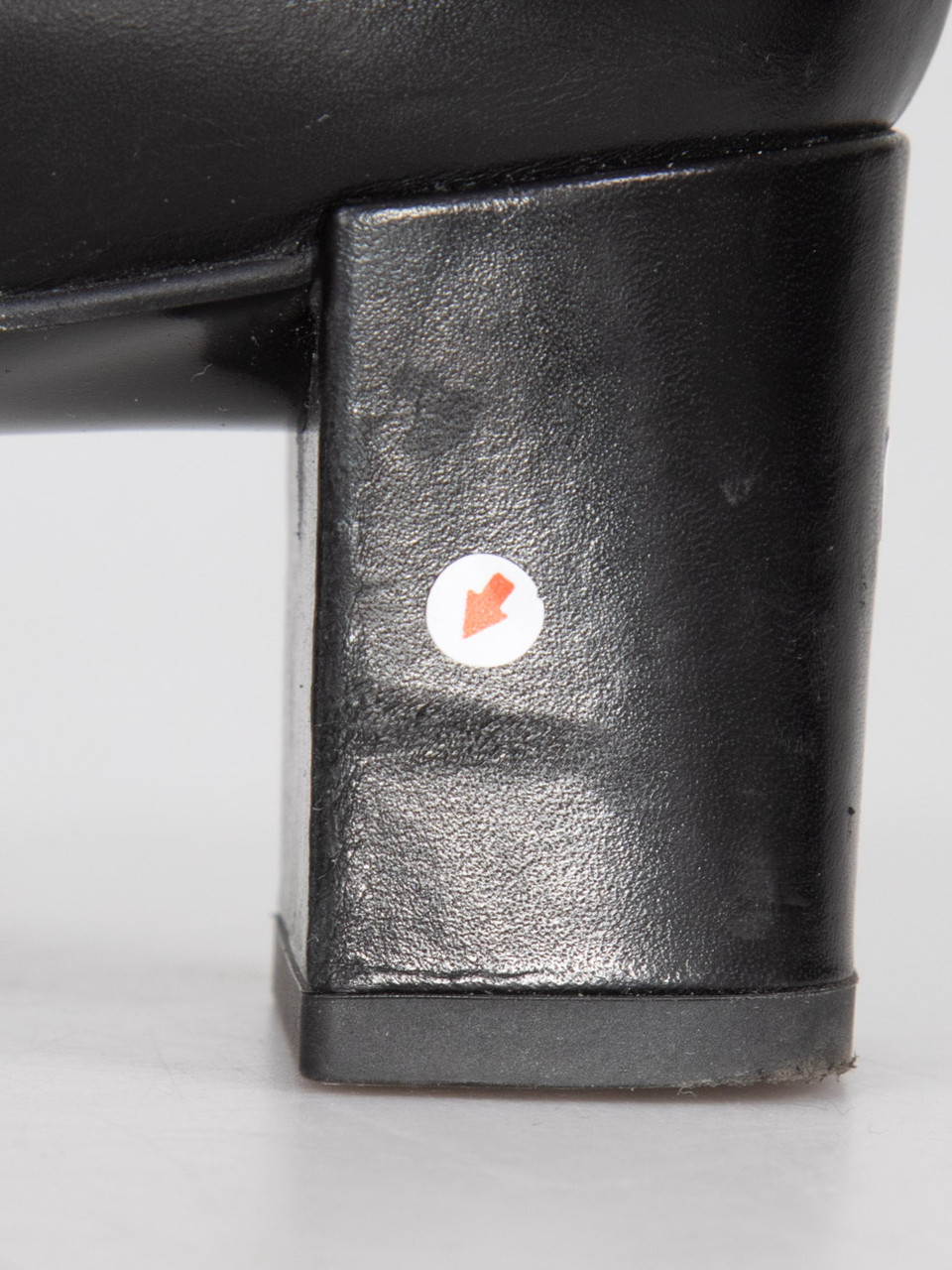 Fendi Black Leather Low Heel Pumps Fendi Black Leather Low Heel Pumps