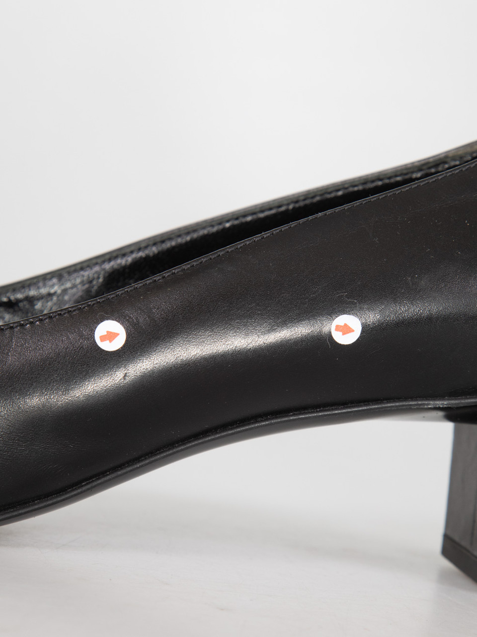 Fendi Black Leather Low Heel Pumps Fendi Black Leather Low Heel Pumps