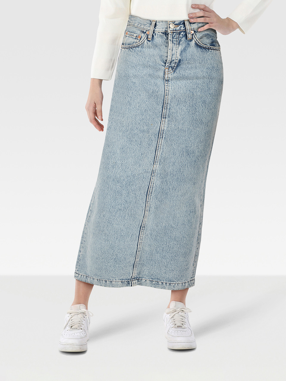 Wardrobe.NYC Blue Denim Fitted Maxi Skirt Wardrobe.NYC Blue Denim Fitted Maxi Skirt