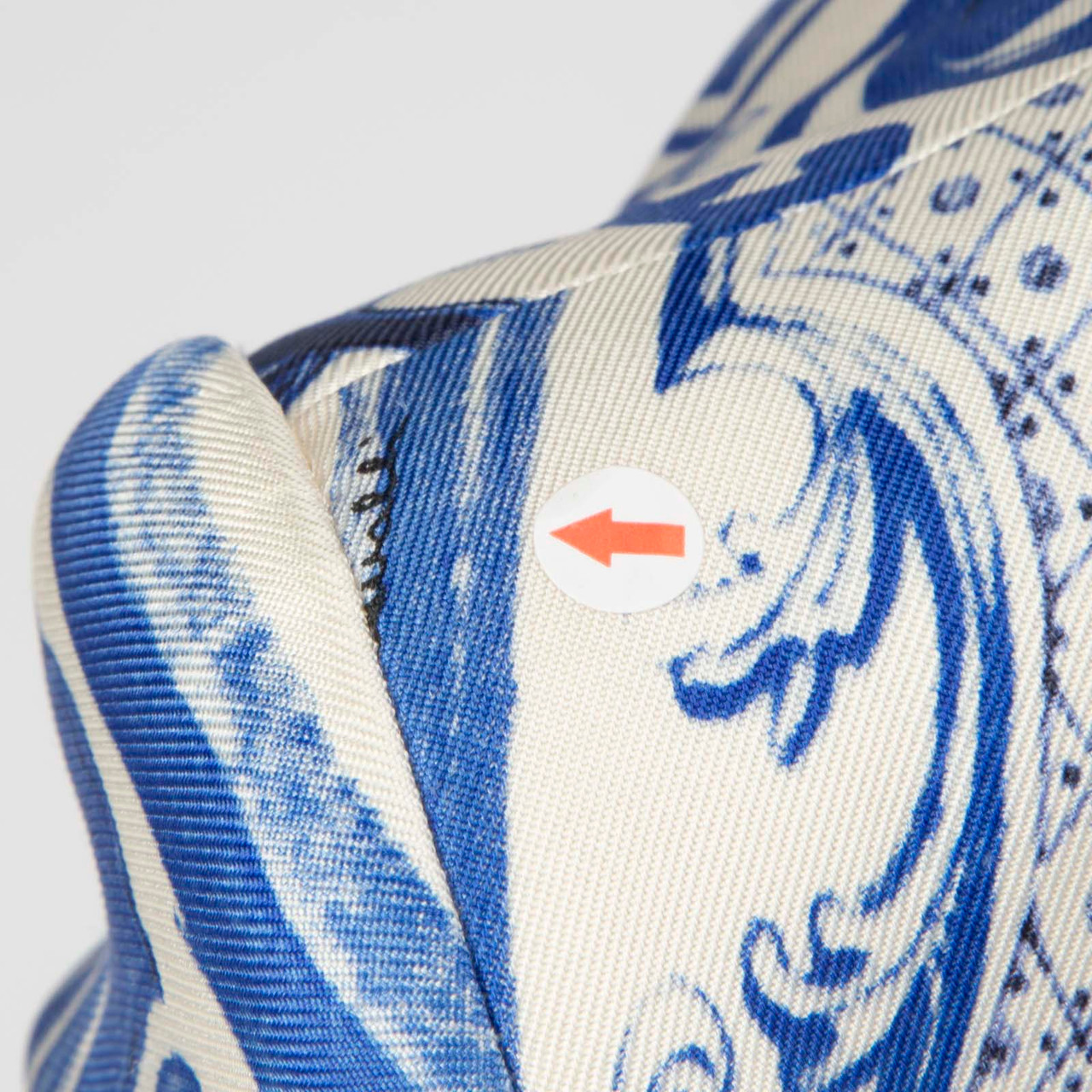Roberto Cavalli Blue & White Majolica Print Silk Blazer Roberto Cavalli Blue & White Majolica Print Silk Blazer