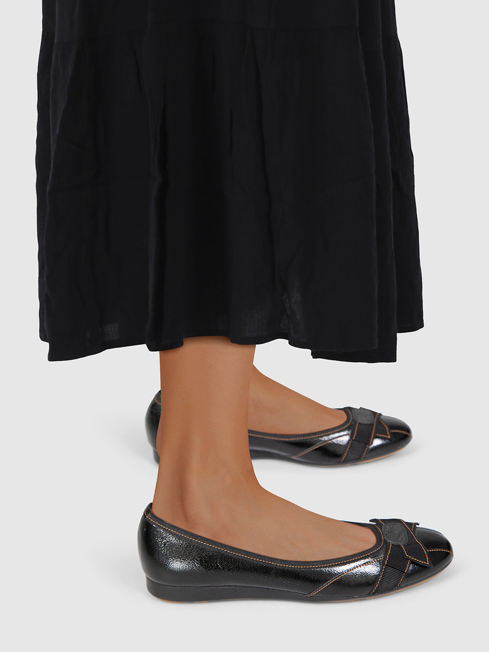 Salvatore Ferragamo Black Leather Grosgrain Flats