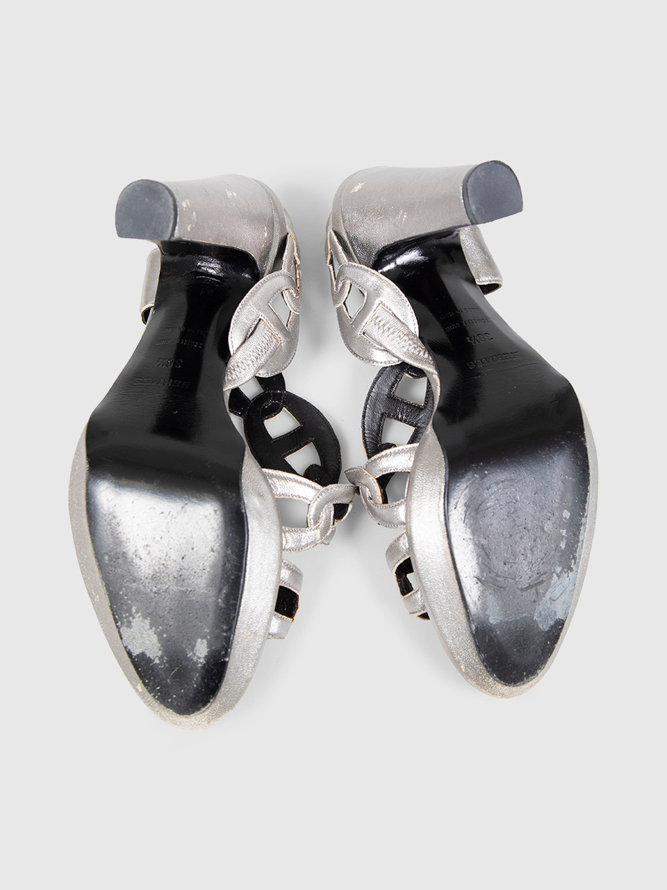 Hermès Silver Leather Chaine d’Ancre Sandals