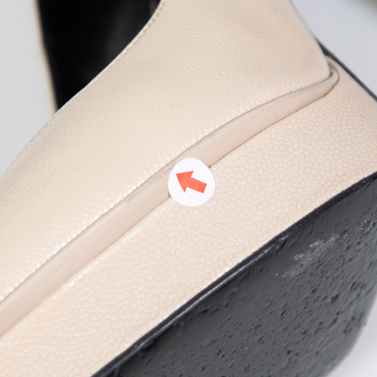 Saint Laurent Beige Leather Janis Pumps