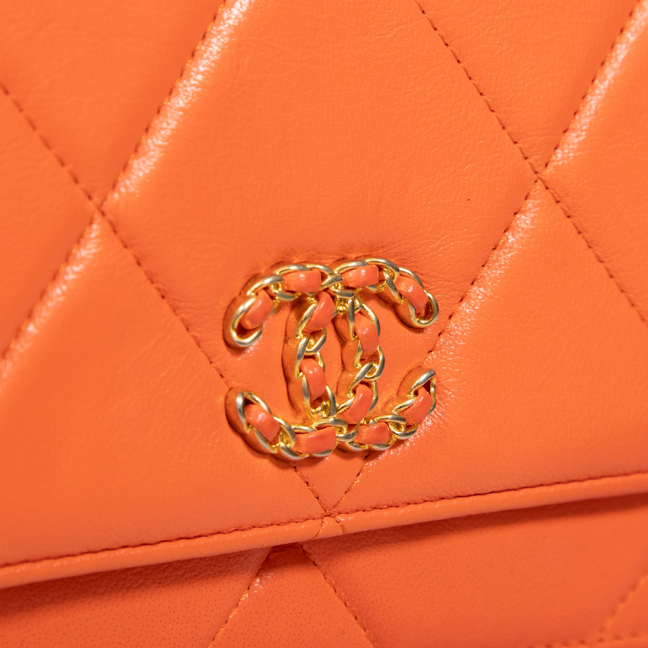 Chanel 2019 Orange Leather 19 Wallet on Chain