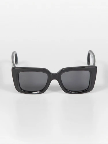 Victoria Beckham Black Rectangle Tinted Logo Sunglasses